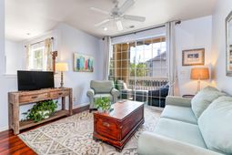 1600 Long Grove Drive photo 4