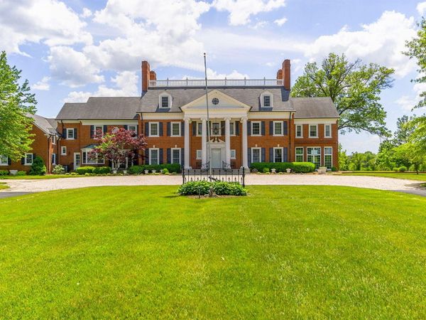 16 S Jefferson Road, Mexico, MO 65265