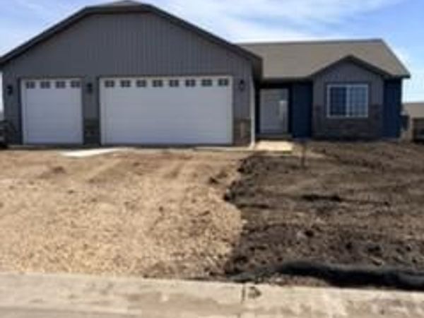 1445 Cullen Street, Saint Peter, MN 56082