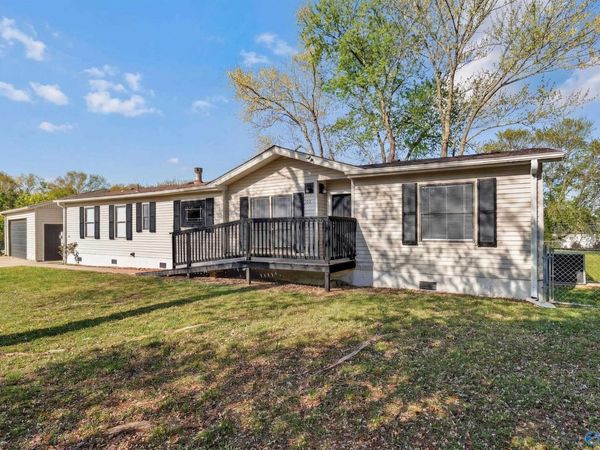 102 Lucas Circle, New Market, AL 35761