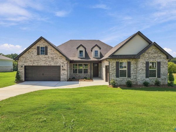 208 Applewood Court, Huntsville, AL 35811