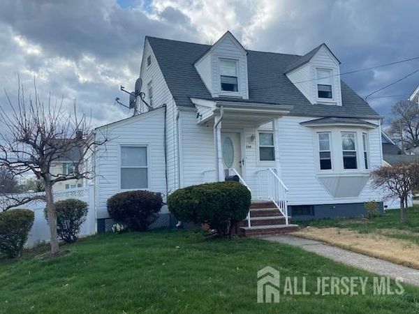 739 Ridgedale Avenue, Woodbridge, NJ 07095