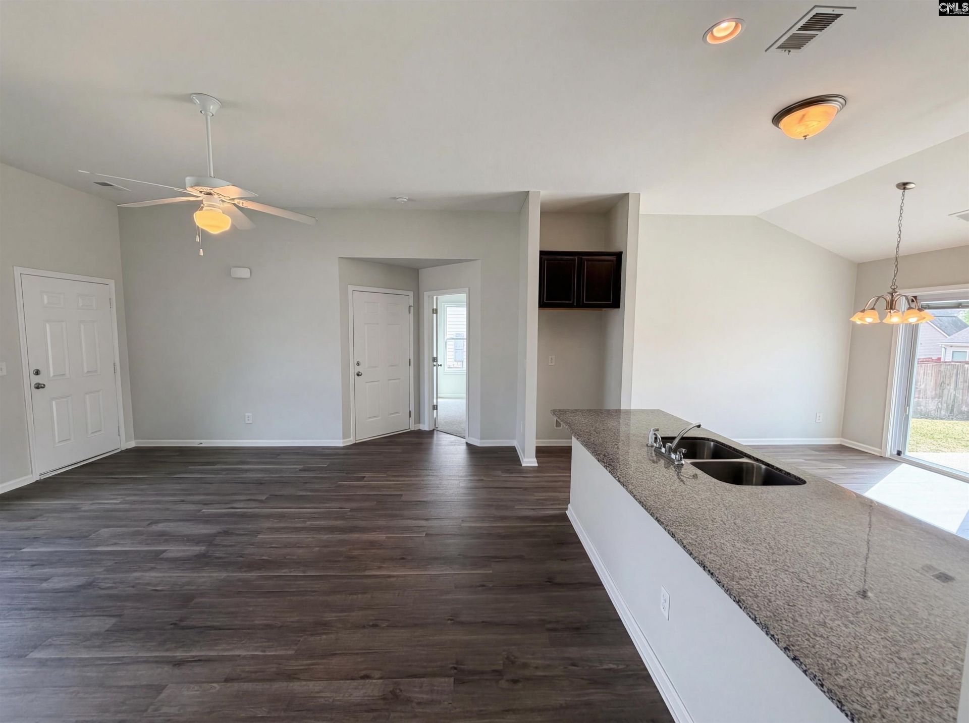 827 Dovefield Lane Photo 16