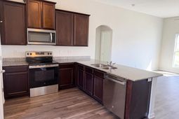 827 Dovefield Lane  photo 4