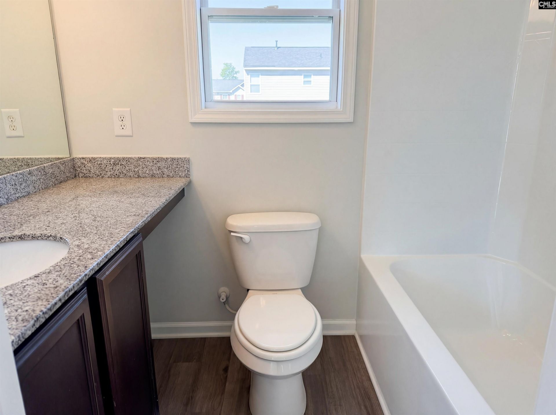 827 Dovefield Lane Photo 6