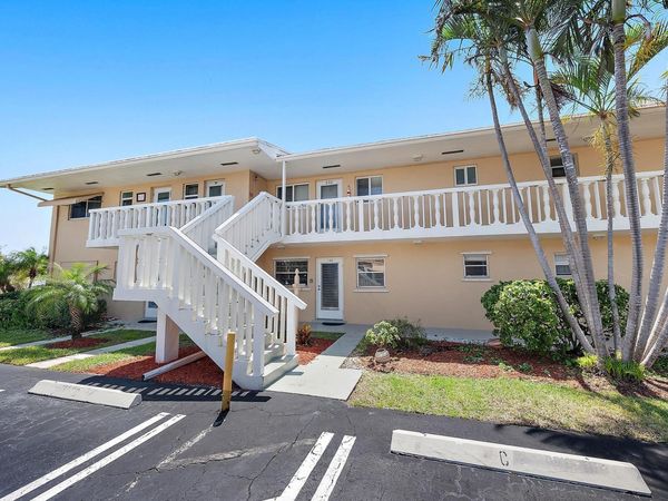 2164 NE 1st Way, Unit 102, Boynton Beach, FL 33435