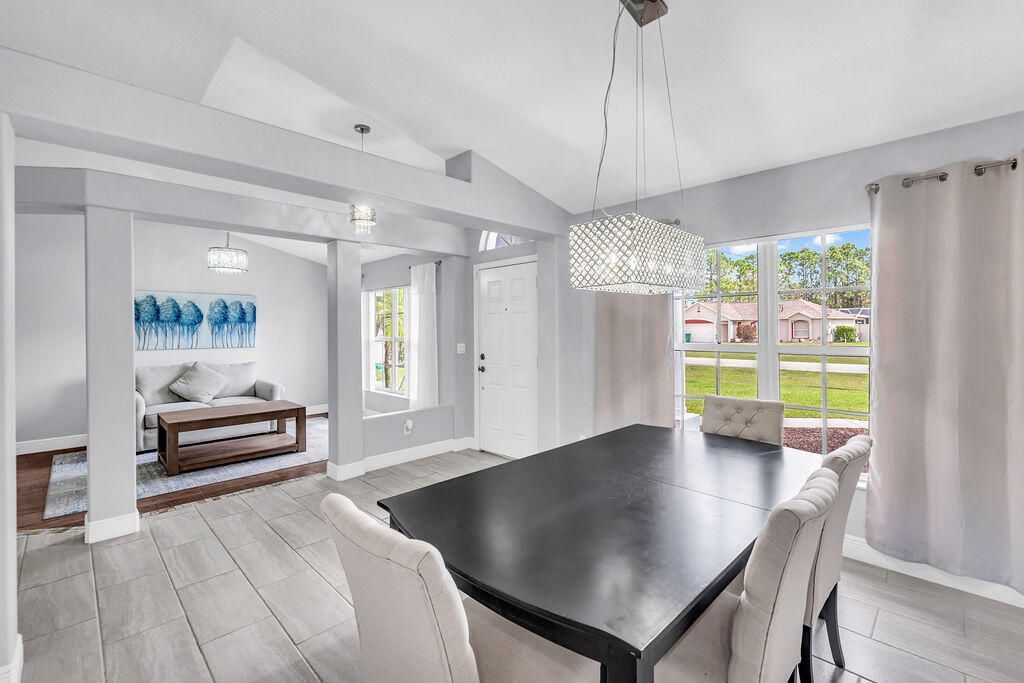 5905 NW Hann Drive, Port Saint Lucie, FL 34986 Photo