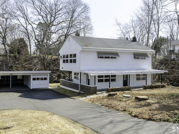 101 Old Norwich , Waterford, CT 06375