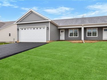 300 Nicks Way, Syracuse, NY 13209