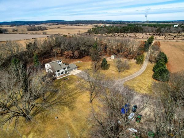 W8347 Thompson Road, Poynette, WI 53955