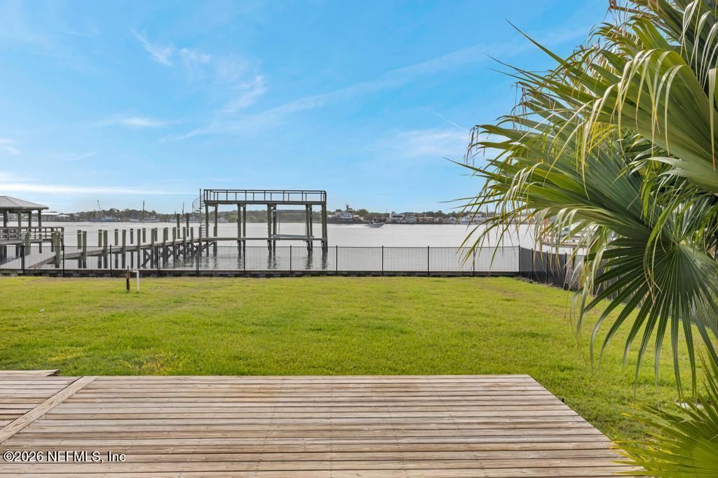 9388 Heckscher Drive, Jacksonville, FL 32226 Photo