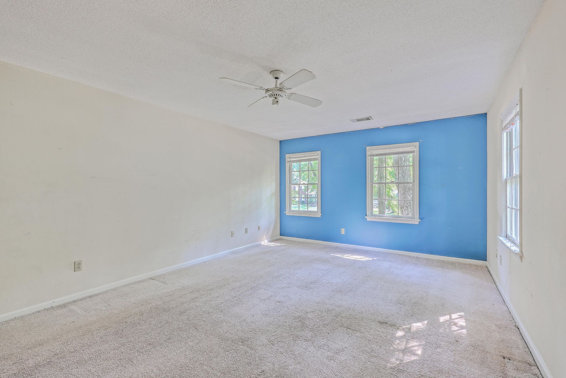 109 Squire Court Photo 18