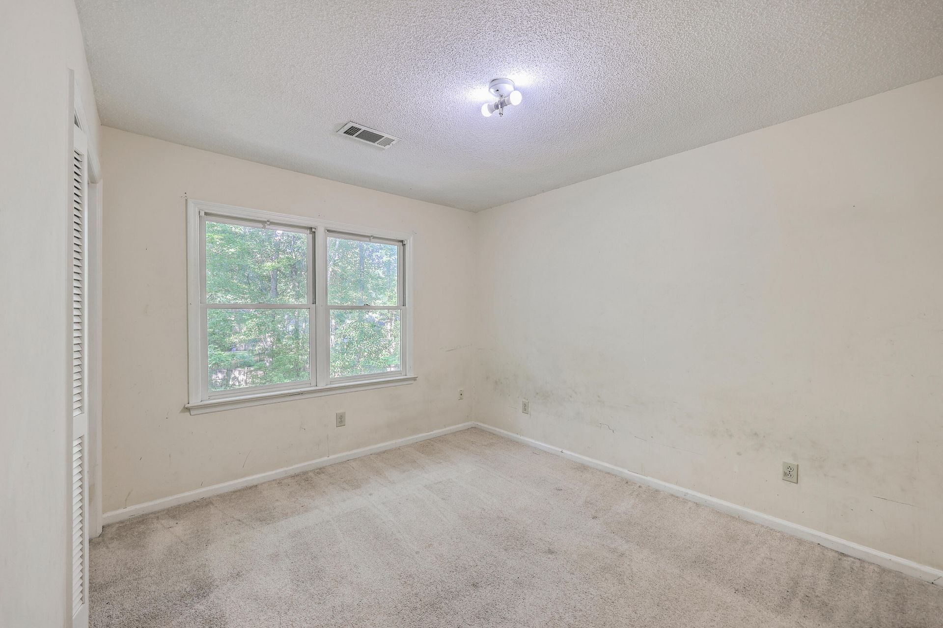 109 Squire Court Photo 23