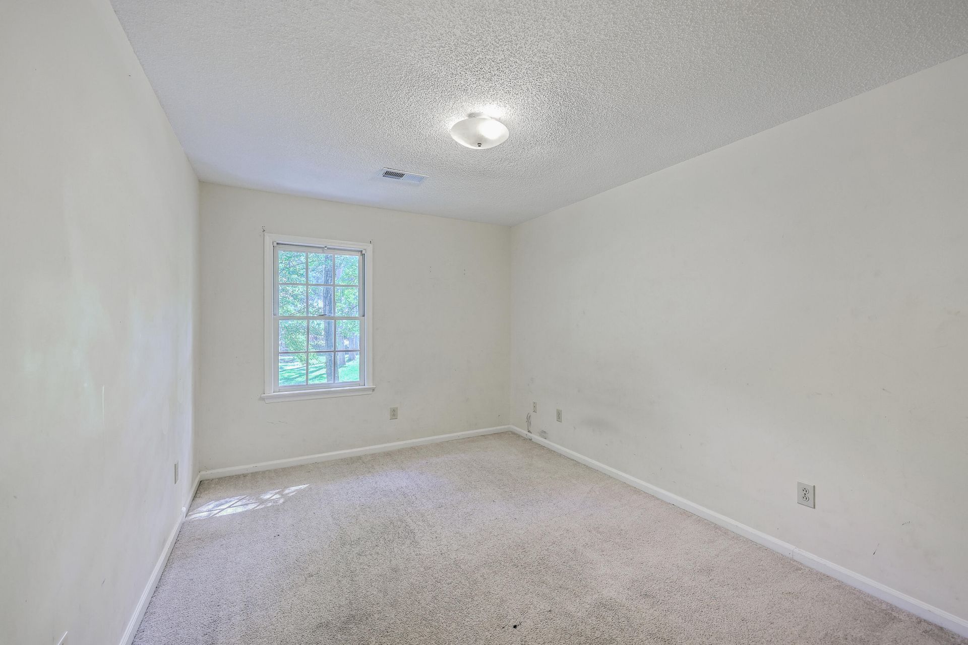 109 Squire Court Photo 27