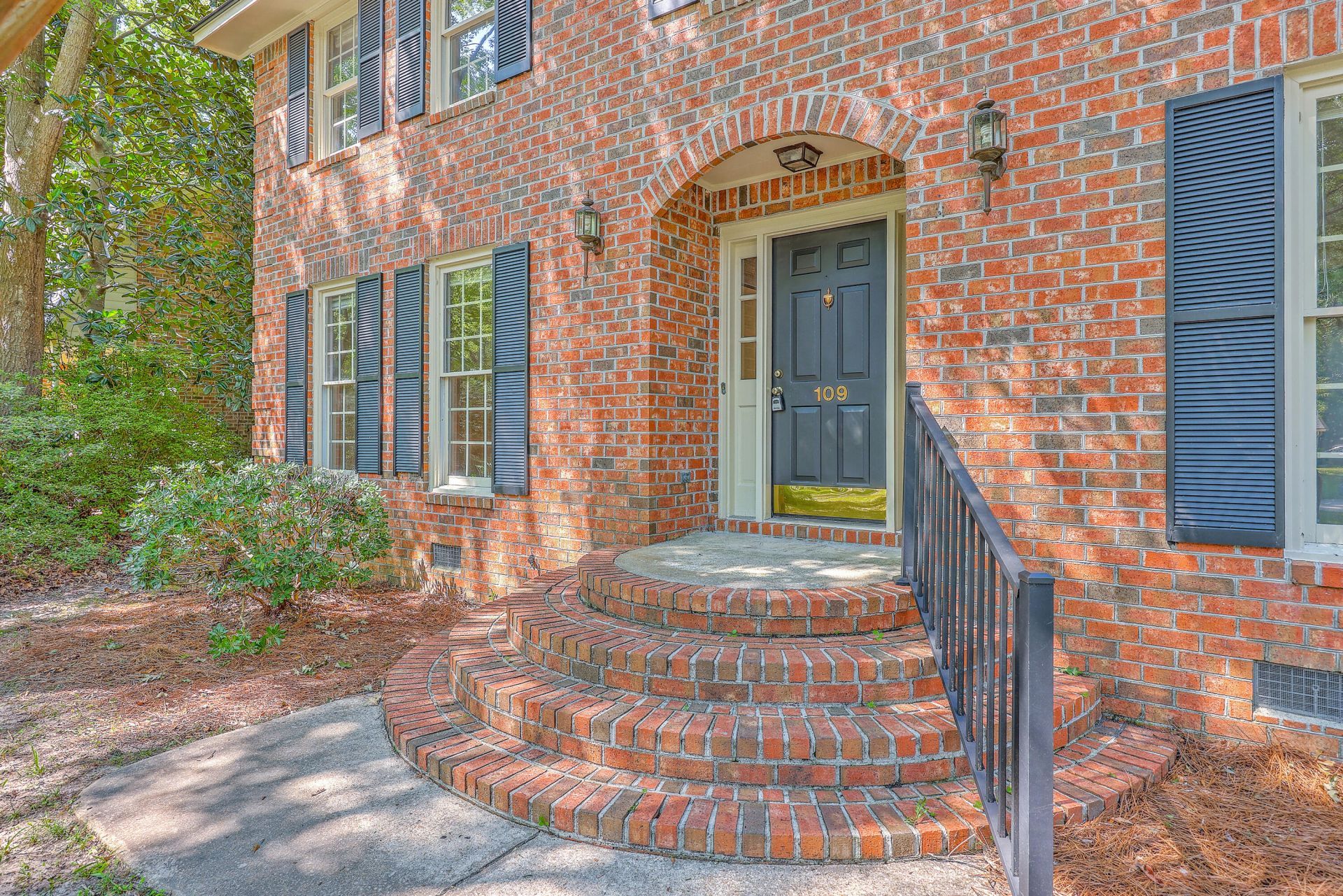 109 Squire Court Photo 4