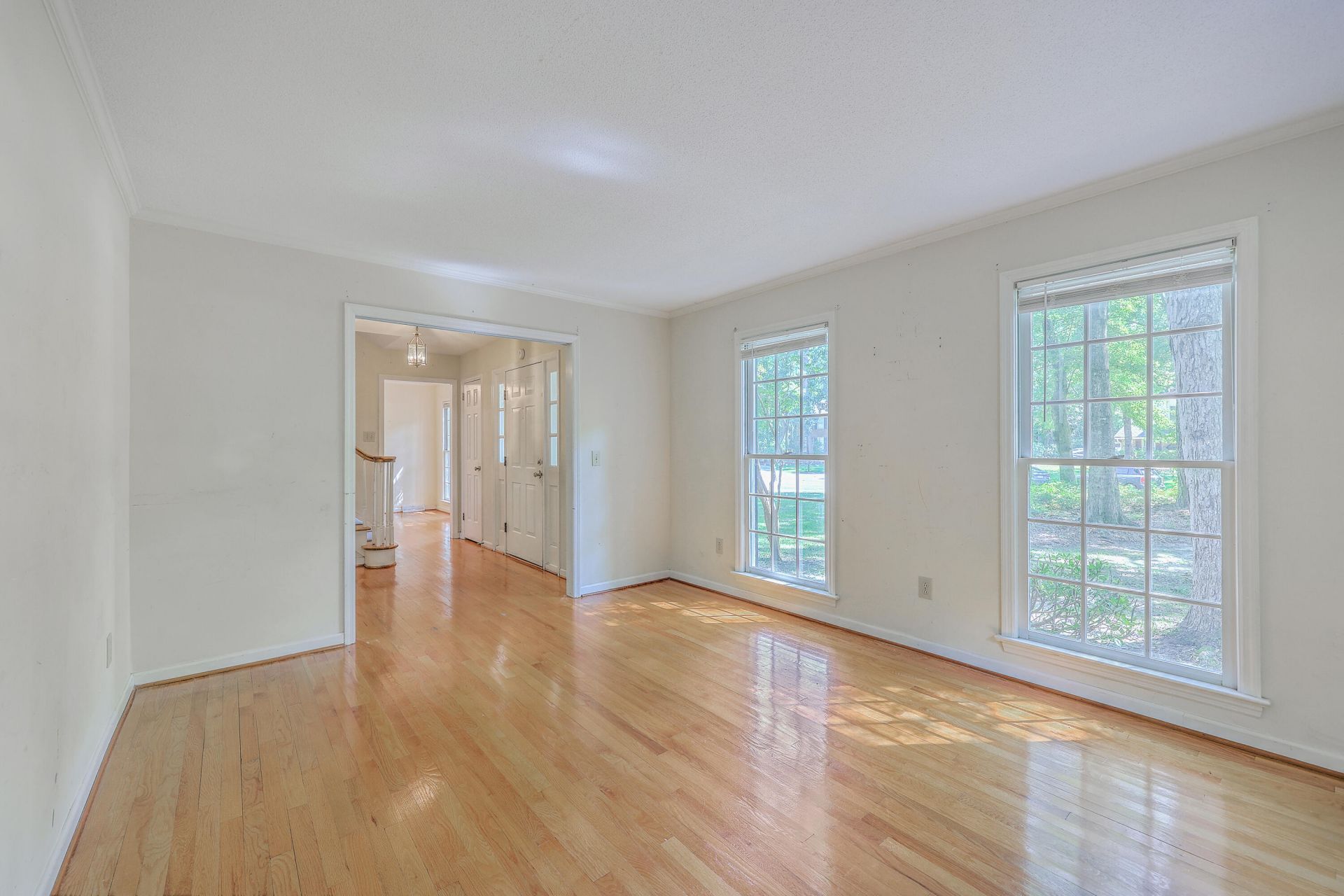 109 Squire Court Photo 8