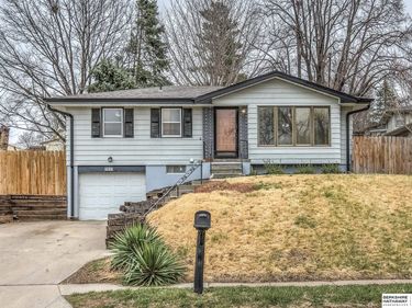 7517 Arrowrock Drive , Bellevue, NE 68157