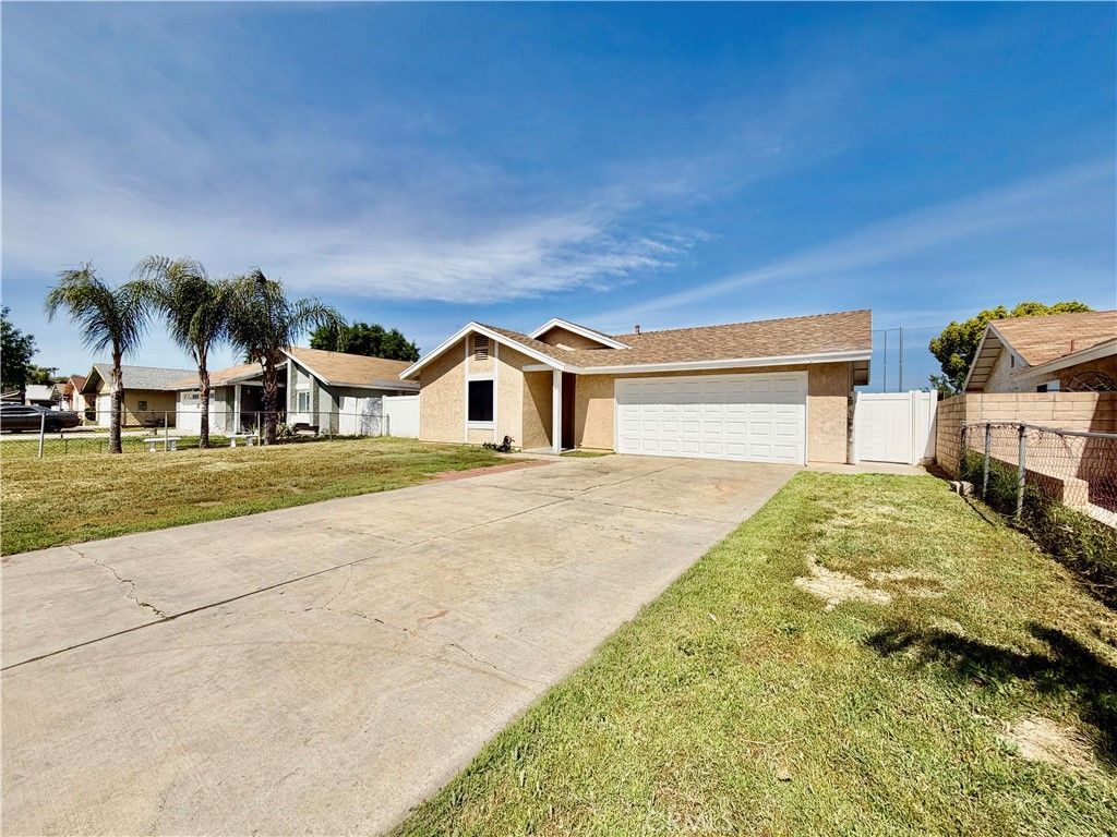 132 E E Bowen Road, Perris, CA 92571 Main Photo