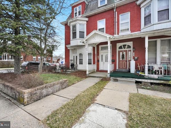 360 E LEHMAN STREET, LEBANON, PA 17046