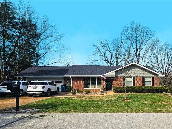 12 Lakewood Drive , Hillsboro, MO 63050