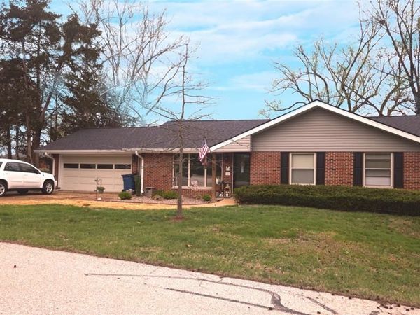 12 Lakewood Drive, Hillsboro, MO 63050