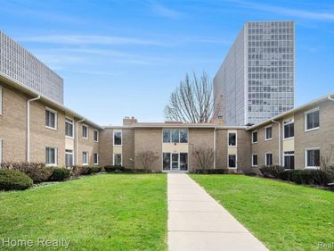 1550 Cherboneau Place, Detroit, MI 48207