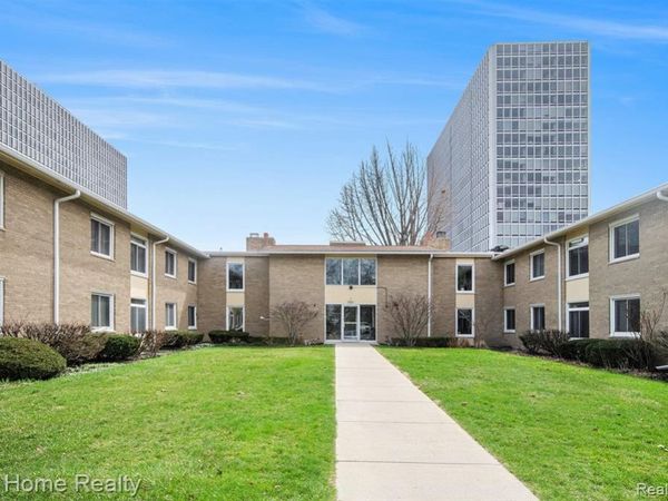 1550 Cherboneau Place, Detroit, MI 48207