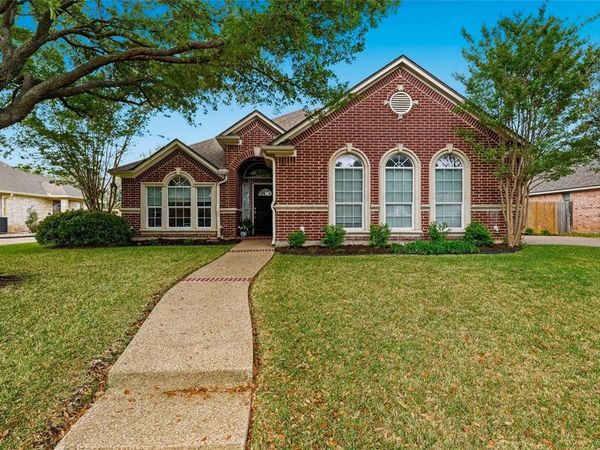 309 Canterbury Drive , Waco, TX 76712
