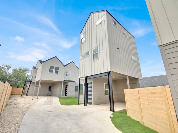 7208 Providence Ave, Unit 2, Austin, TX 78752
