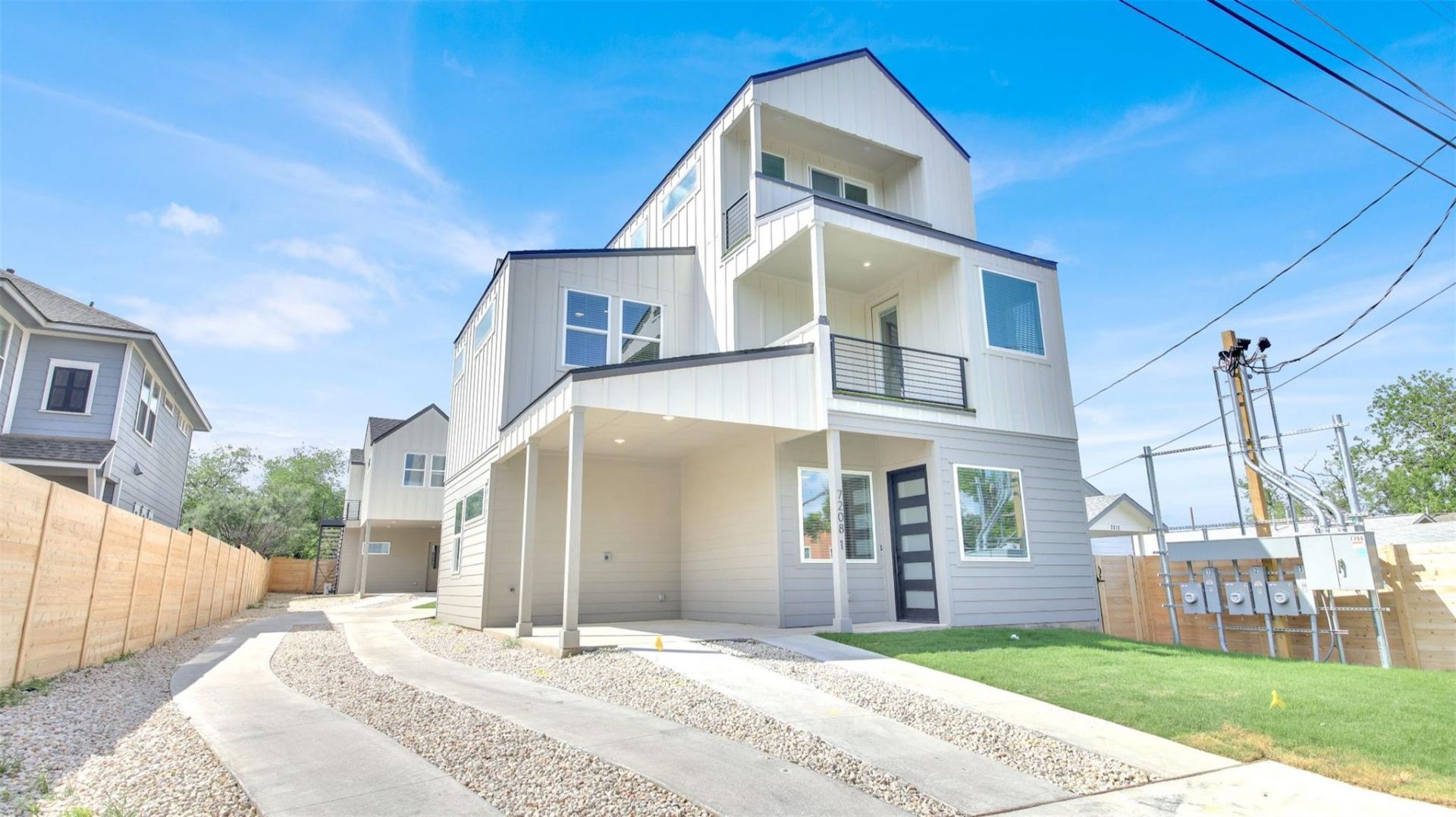 7208 Providence Ave, Unit 1, Austin, TX 78752 Main Photo