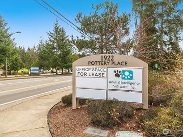 1922 Pottery Avenue , Port Orchard, WA 98366