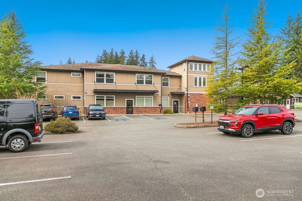 1922 Pottery Avenue , Port Orchard, WA 98366