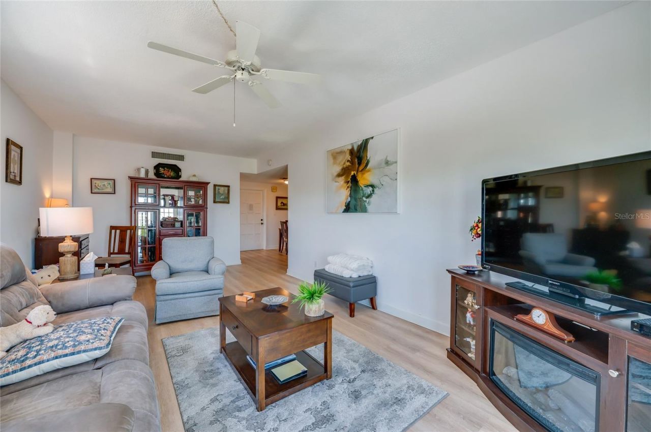 404 S Beach Street , Unit 230 (604), Daytona Beach, FL 32114 Photo