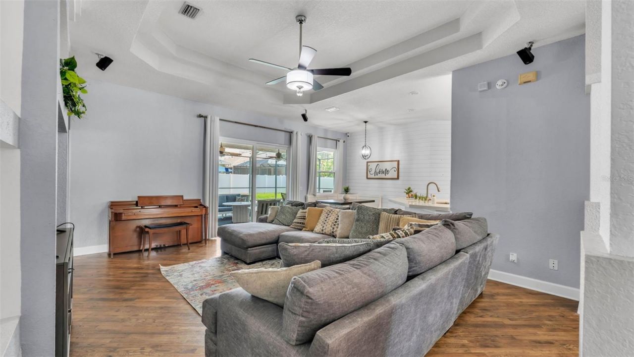 3911 Smoke Rise Court , Valrico, FL 33594 Photo