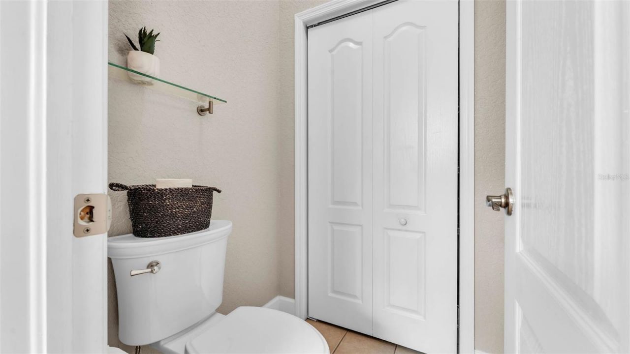 3911 Smoke Rise Court , Valrico, FL 33594 Photo