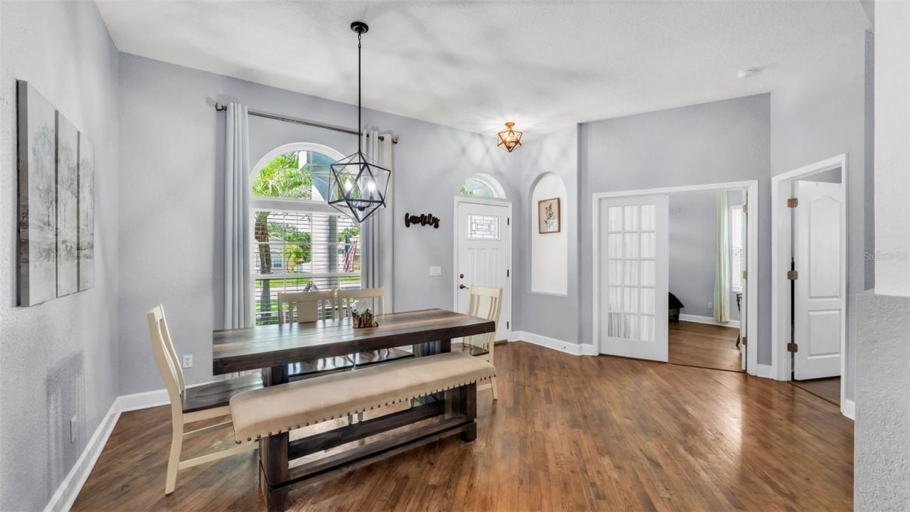 3911 Smoke Rise Court , Valrico, FL 33594 Photo