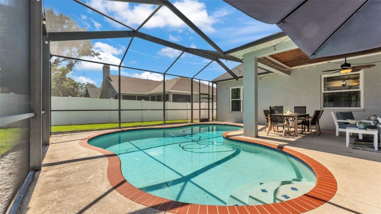 3911 Smoke Rise Court , Valrico, FL 33594 Photo