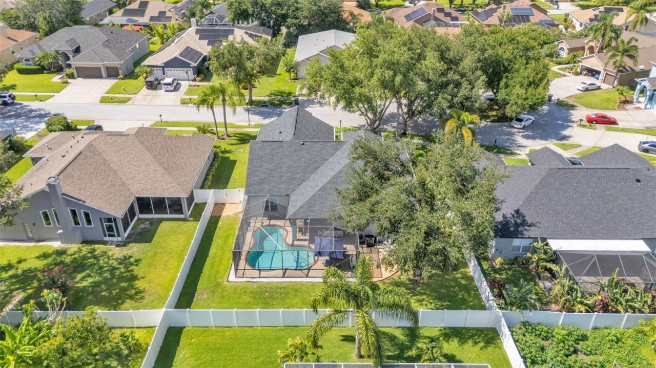 3911 Smoke Rise Court , Valrico, FL 33594 Photo