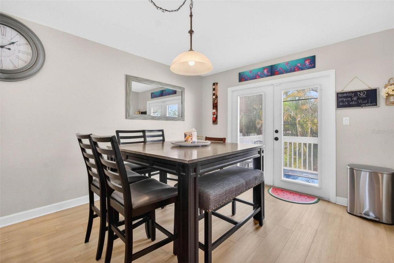 8517 43rd Avenue W, Bradenton, FL 34209 Photo