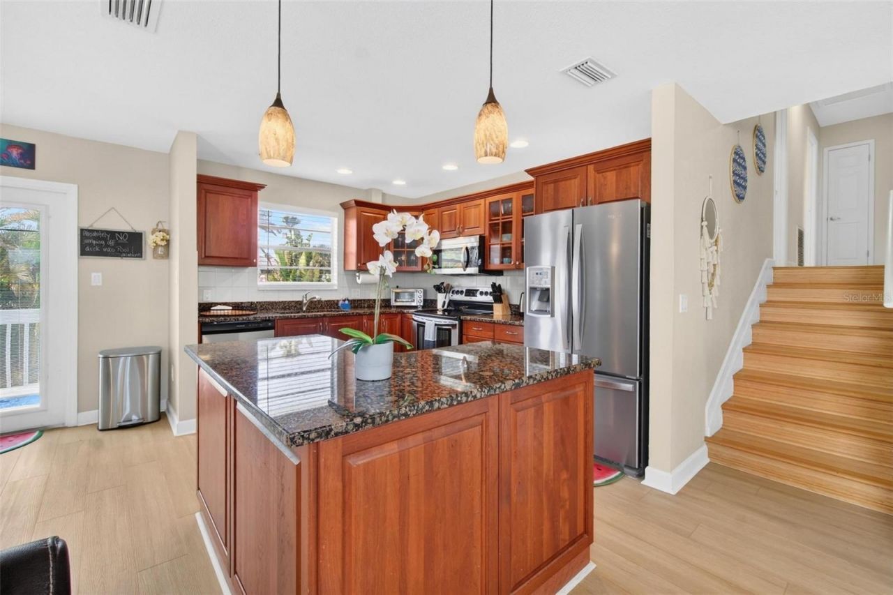 8517 43rd Avenue W, Bradenton, FL 34209 Photo