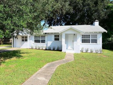 111 E CHARLOTTE AVENUE, EUSTIS, FL 32726