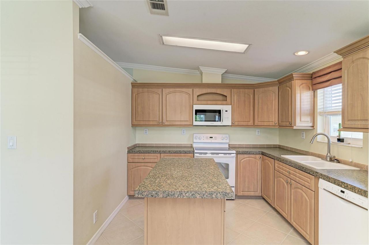 5316 53rd Avenue E, Unit A23, Bradenton, FL 34203 Photo