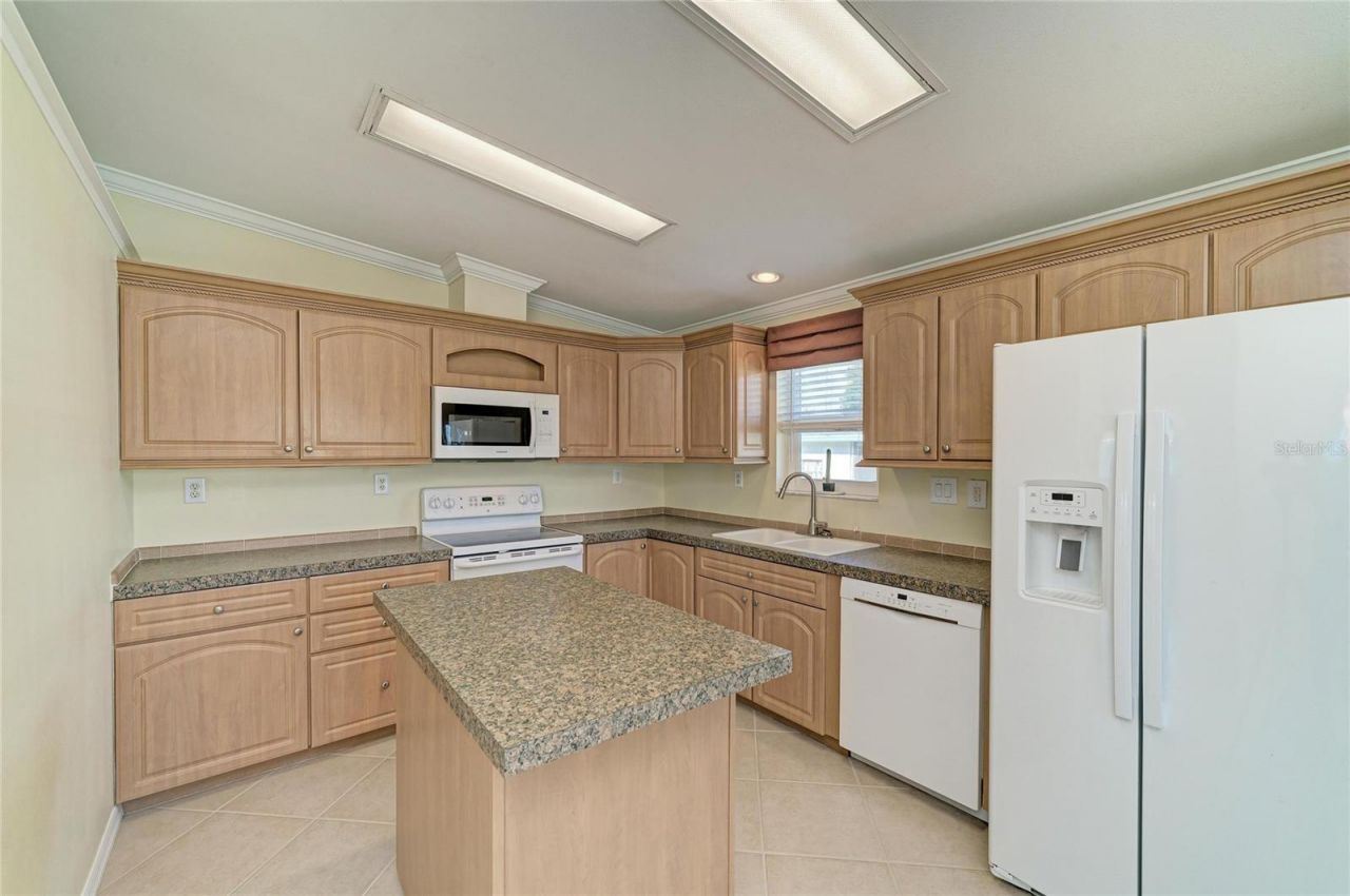 5316 53rd Avenue E, Unit A23, Bradenton, FL 34203 Photo