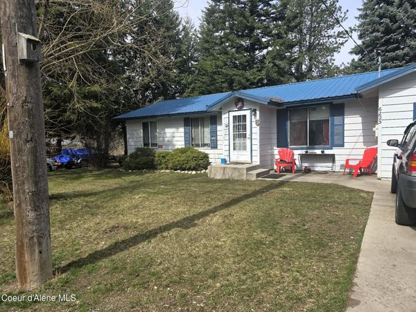 6225 W Rhode Island ST , Spirit Lake, ID 83869