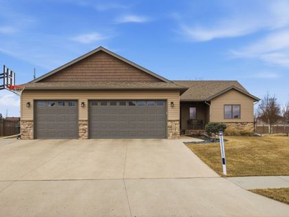 5539 Sunflower Lane S Fargo, ND 58104