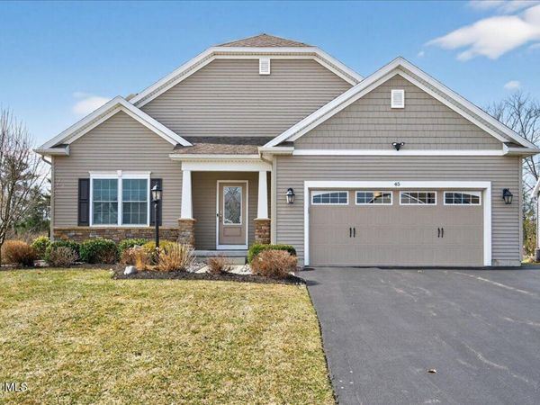 45 Somerset Drive, Mechanicville, NY 12118
