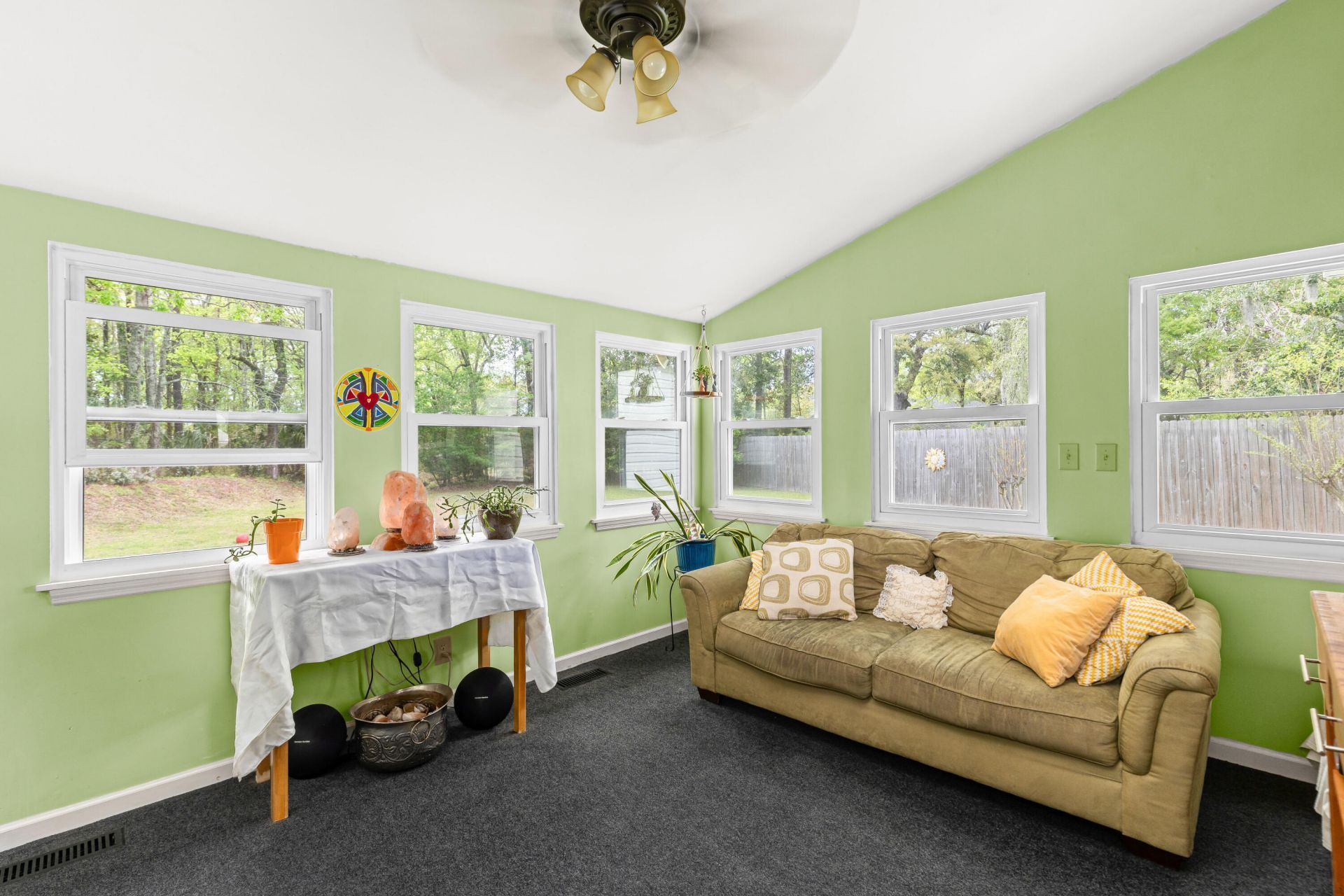 651 Semaht Street Photo 13