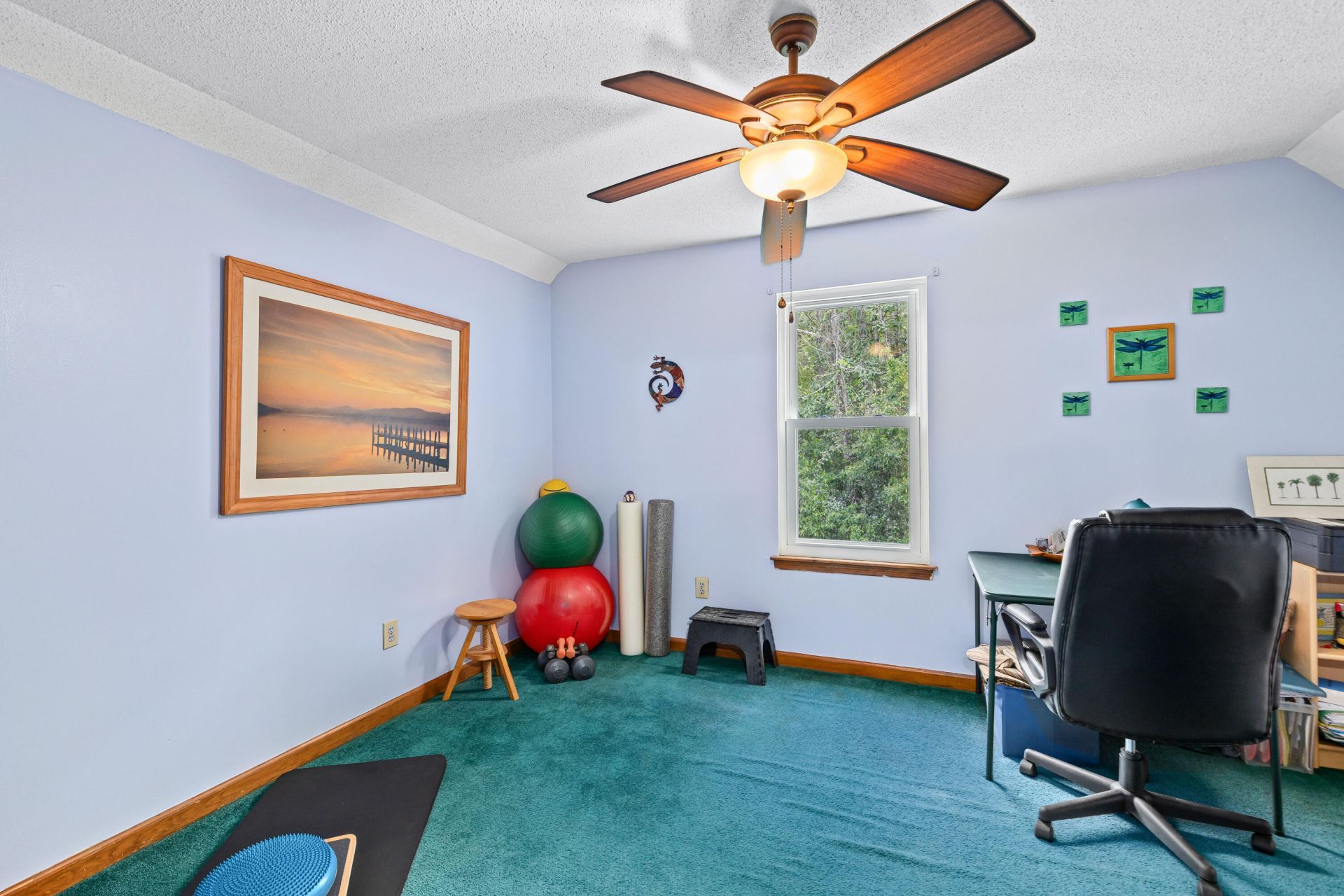 651 Semaht Street Photo 25