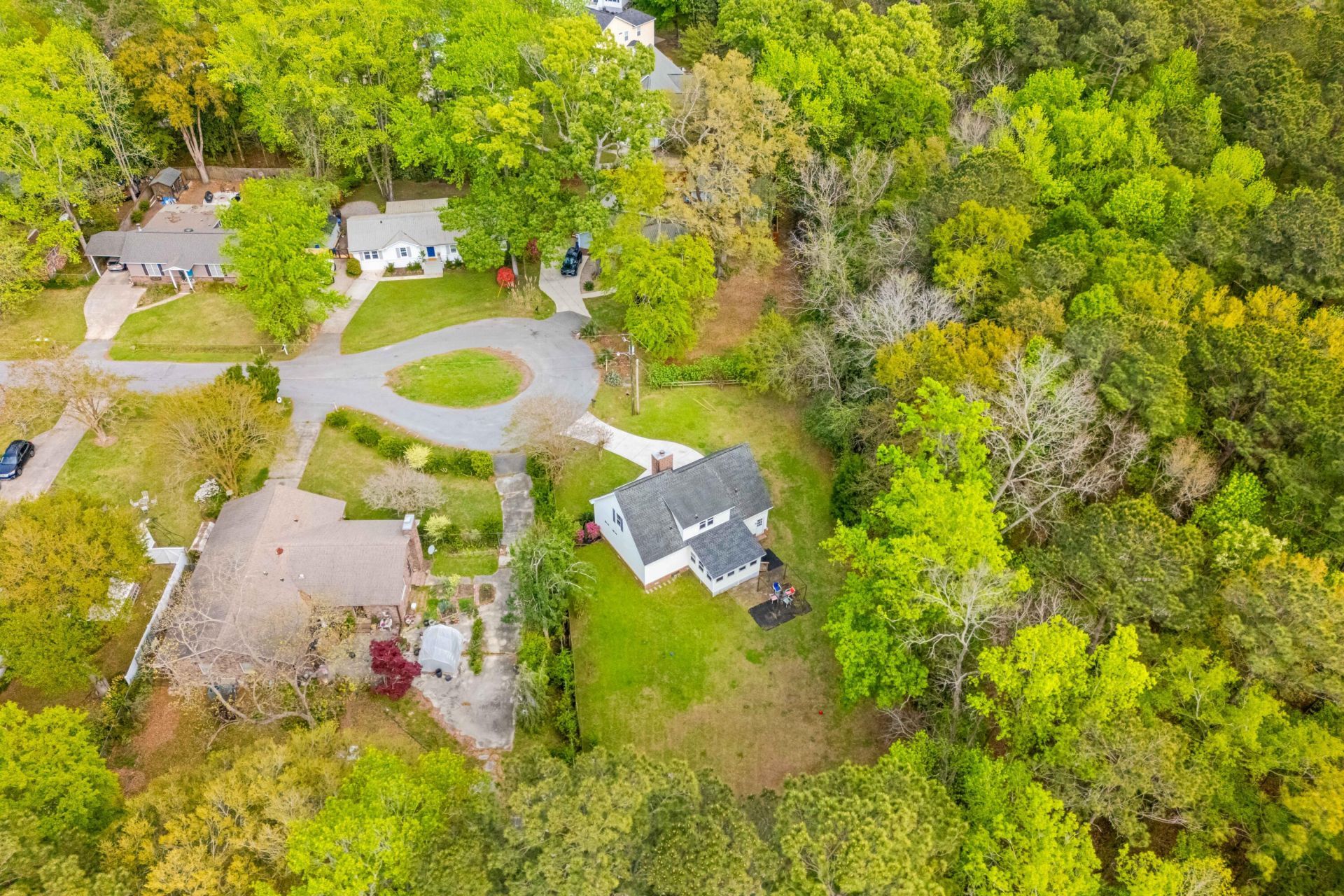 651 Semaht Street Photo 33