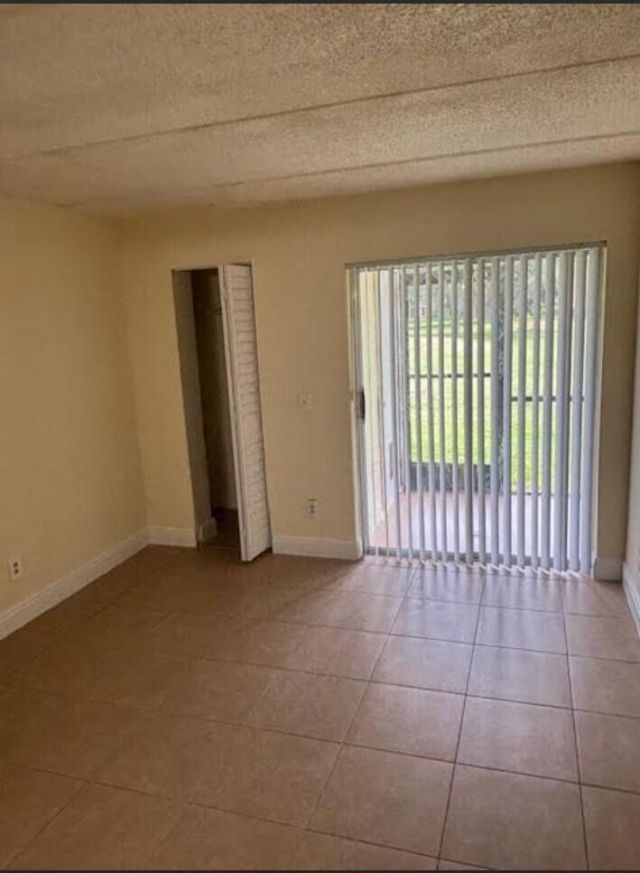 1205 Meadows Circle, Boynton Beach, FL 33436 Photo